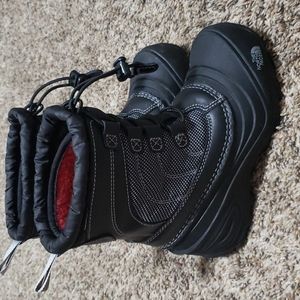 NWOT The North Face boys 13 winter boots